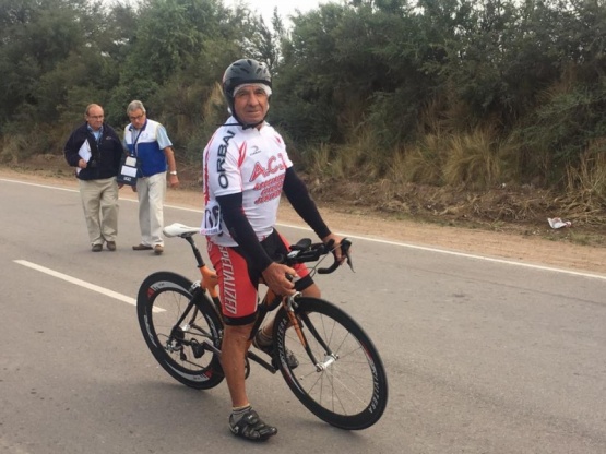A sus 76 años, Spadone se consagró campeón argentino de ciclismo en La Pampa