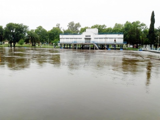 Ante la creciente del Río Salto, declararon Alerta Amarilla