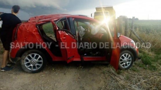 Volcó un auto en la ruta 191 y cinco personas resultaron heridas 