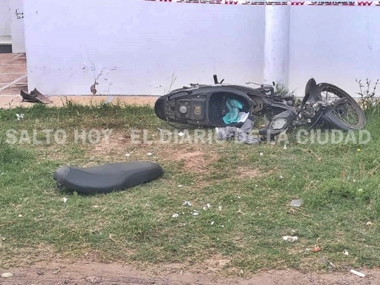 Un motociclista resultó herido tras impactar contra una pared