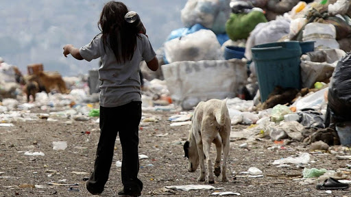 La pobreza se disparó en la pandemia y los analistas creen que será difícil volver a bajar a niveles del 30%