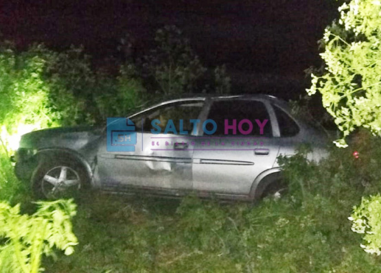 Despistó un auto en la ruta 191