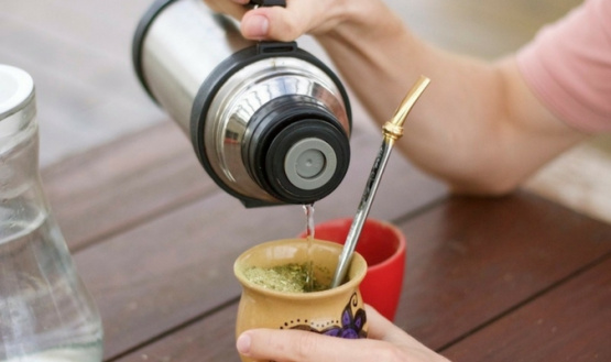 Yerba mate: El Gobierno controlará la cantidad de palo y polvo de los paquetes 