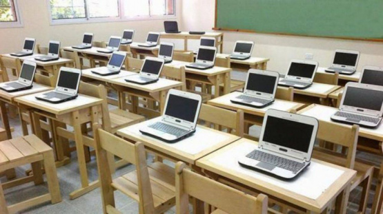 Entregarán 500.000 computadoras a alumnos de todo el país
