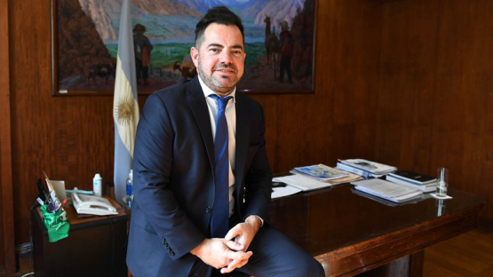 Renunció Lisandro Bonelli, sobrino de Ginés González, acusado de ser quien tenía a cargo el vacunatorio VIP