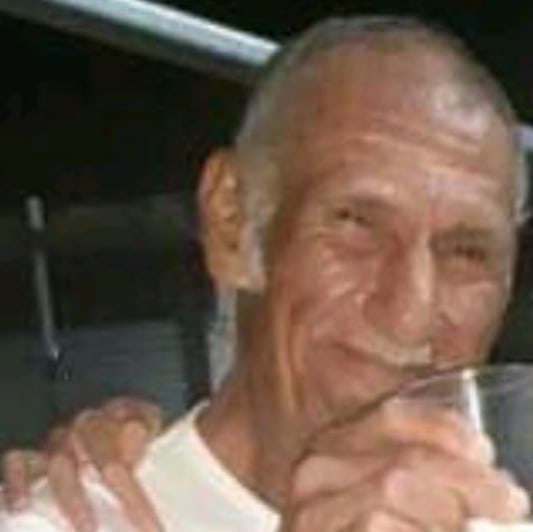 Buscan a un hombre en Salto: su familia solicita ayuda para dar con su paradero 