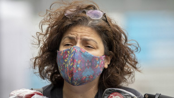 Coronavirus: el Gobierno evalúa restricciones por franjas horarias y diferir la aplicación de la segunda dosis