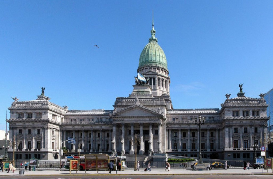 El Frente de Todos busca respaldar el DNU de las restricciones